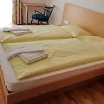 Schillerhof מלון דירות