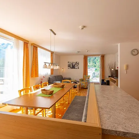 Panorama Schillerhof 3*