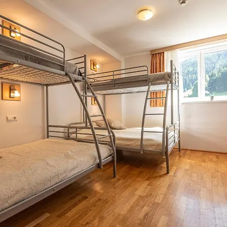 Schillerhof 公寓式酒店 3*