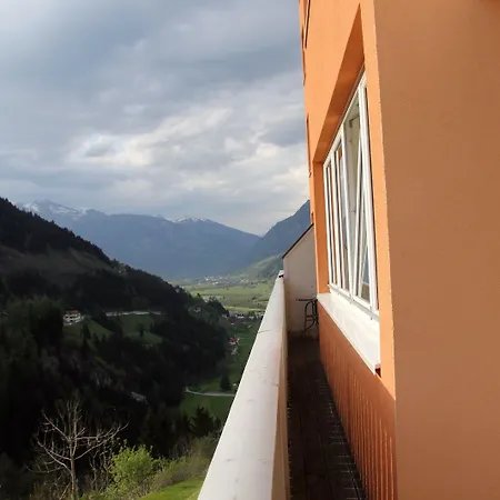 Lägenhetshotell Schillerhof 3*