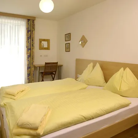 Schillerhof מלון דירות באד גסטיין
