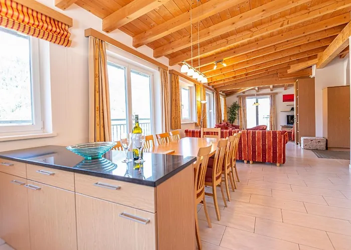 Schillerhof 巴德加斯坦