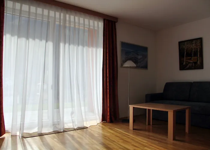 Schillerhof 巴德加斯坦