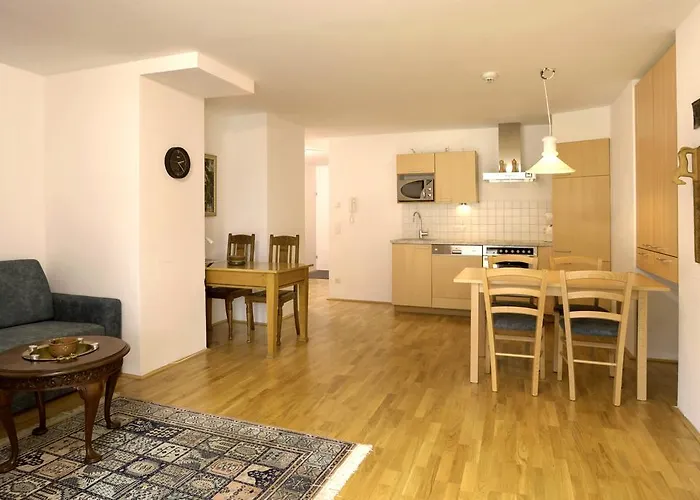 Schillerhof 巴德加斯坦